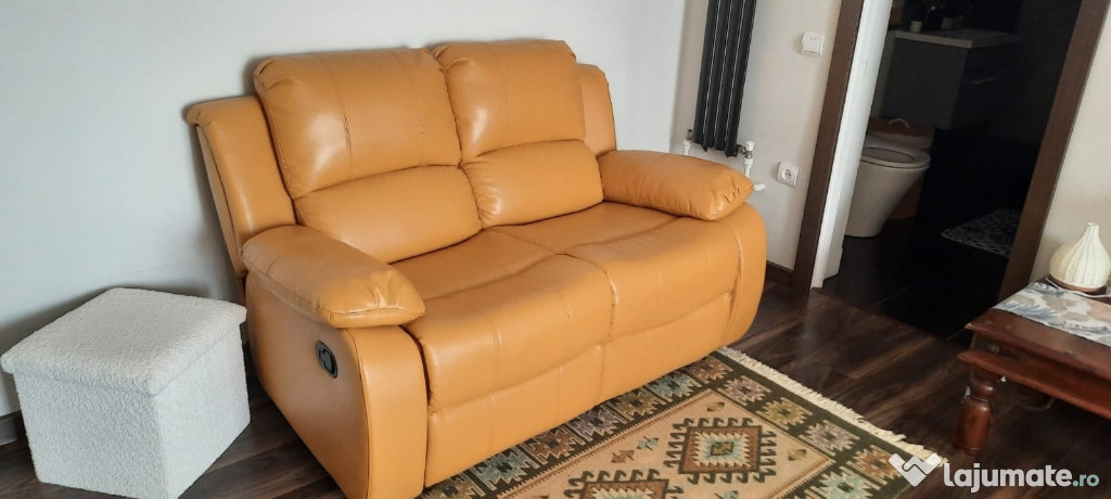 Vand set canapele din piele cu recliner