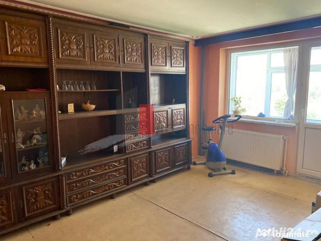 Apartament 3 camere Șos. Giurgiului.