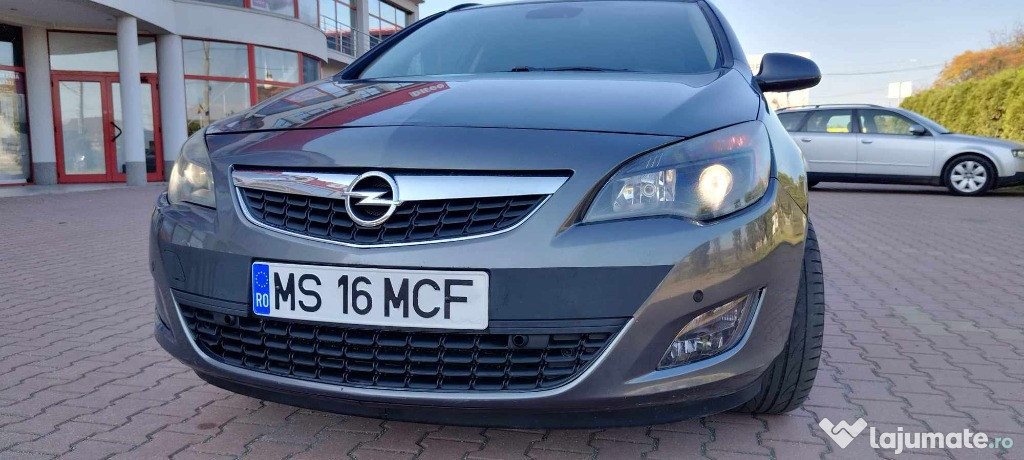 Opel astra j an 2011 euro 5