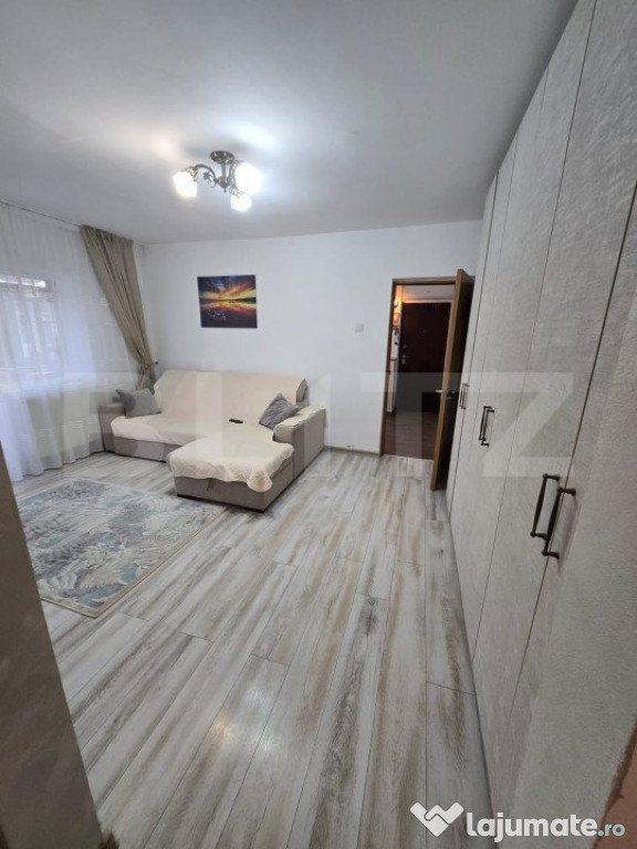 Apartament 2 camere, semidecomandat, zona CAM