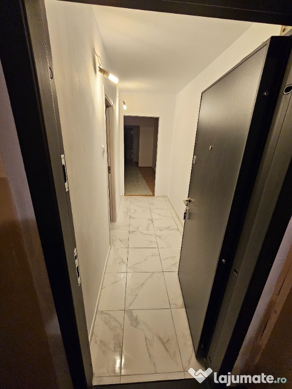 Apartament 2 camere zona Malul Rosu.