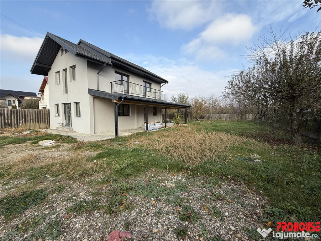 Vila la cheie- Magura Crihan- 1000 mp teren!