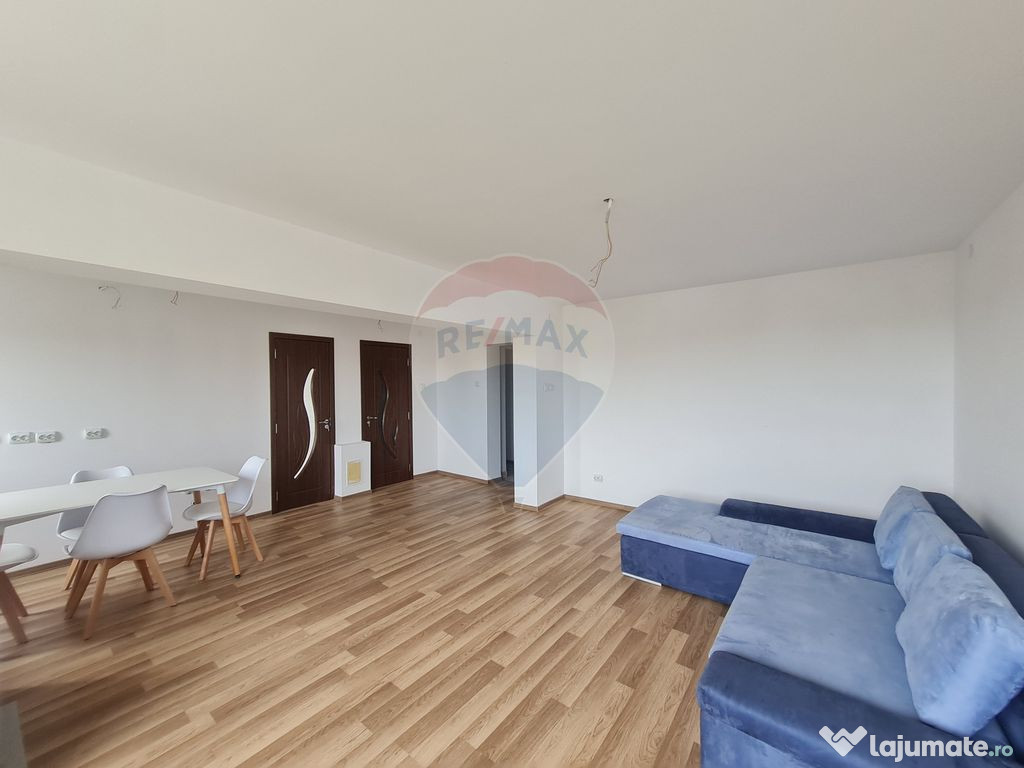 Apartament cu 4 camere renovat