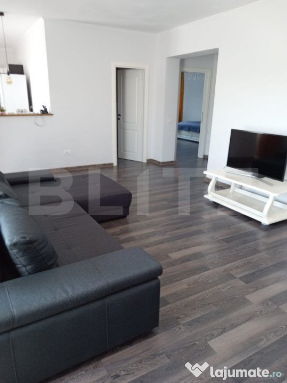 Apartament cu 3 camere de vanzare 107 mp.