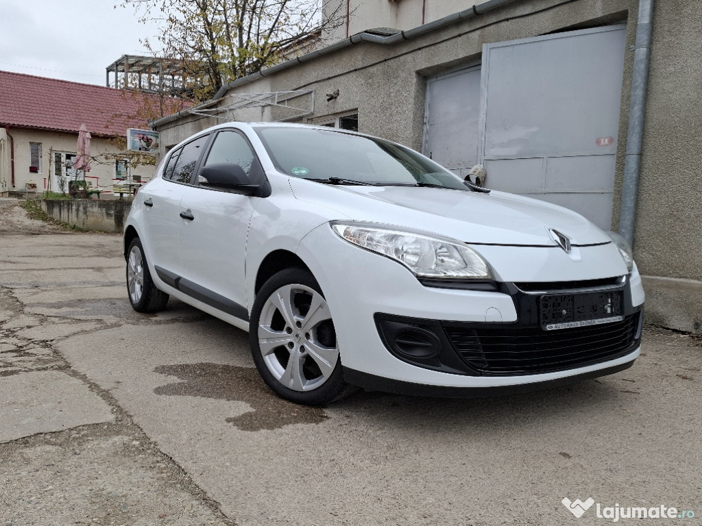 Vănd Renault Megane 3, fab. 2014, motor 1.6 MPI