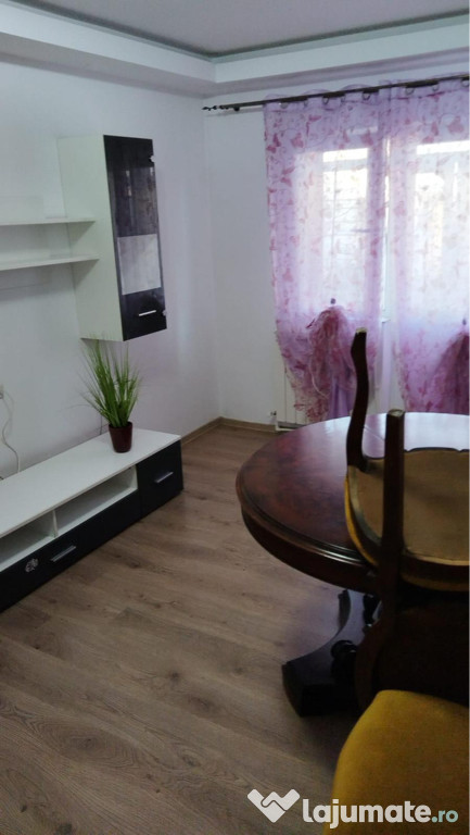 Ofer spre închiriere Apartament cu 2 camere…