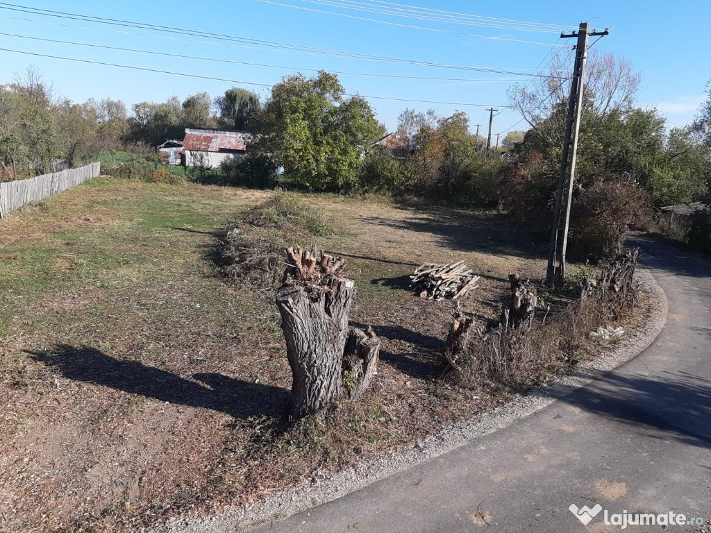 Teren intravilan 1100 m2 langa Ploiesti