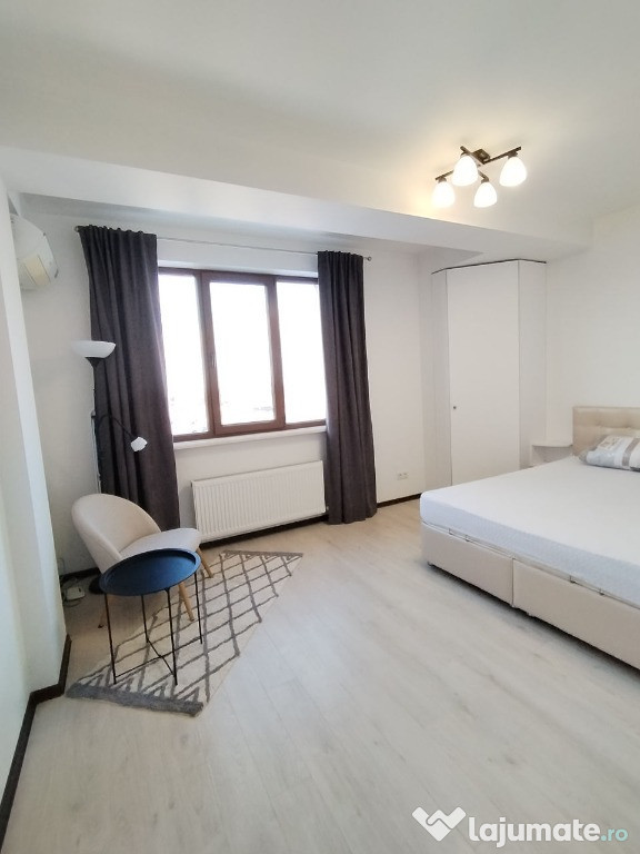 Apartament cu 3 camere in zona Drumul Taberei