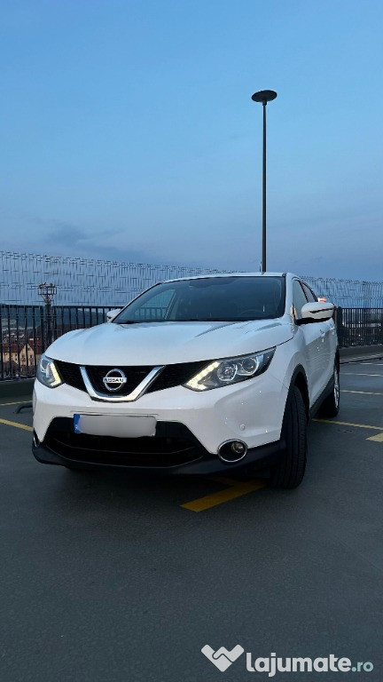 Nissan Qashqai 1.2 benzina,Apple Carplay/Android Auto,camera marsarier