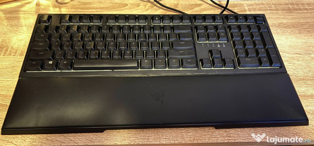 Tastatura semi mecanica Razer Ornata V2 ca noua