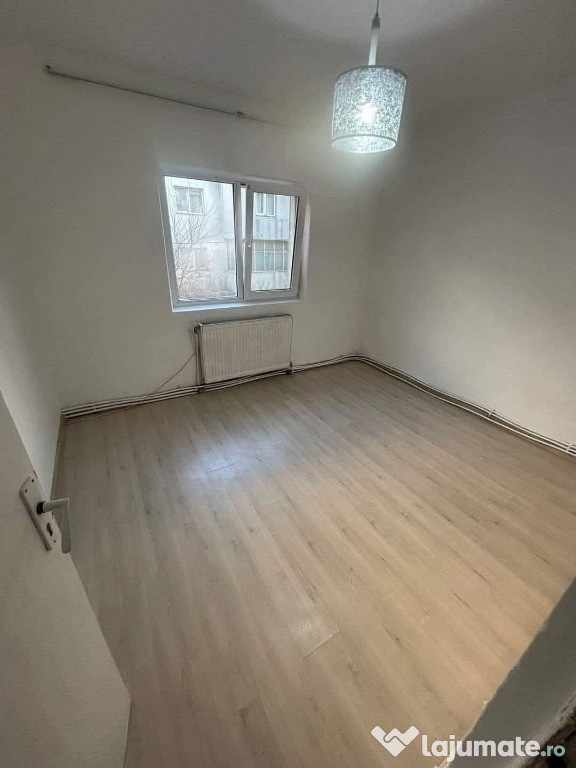 De vanzare apartament cu 2 camere