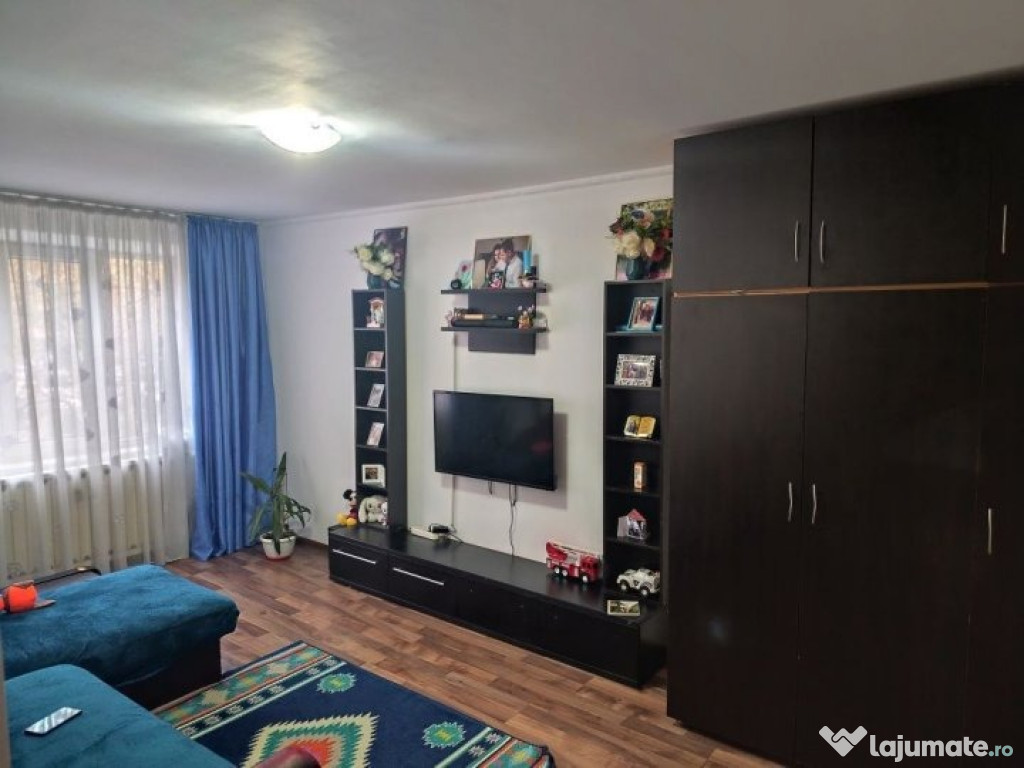 Apartament cu 3 camere Aparatorii Patriei