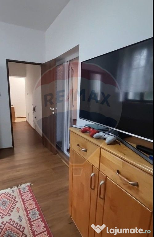 Apartament cu 3 camere în zona Central