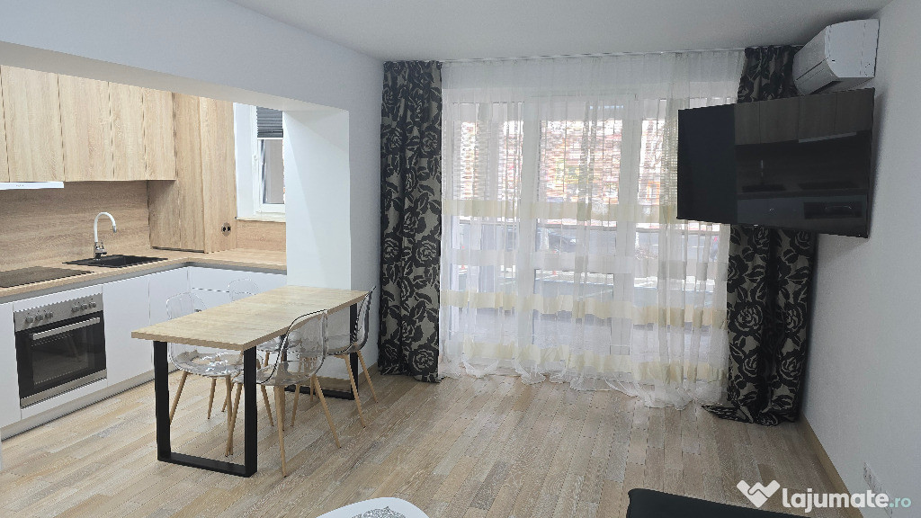 Inchiriez apartament 2 camere decomandat in Deva, bloc nou (Bl. Viva),