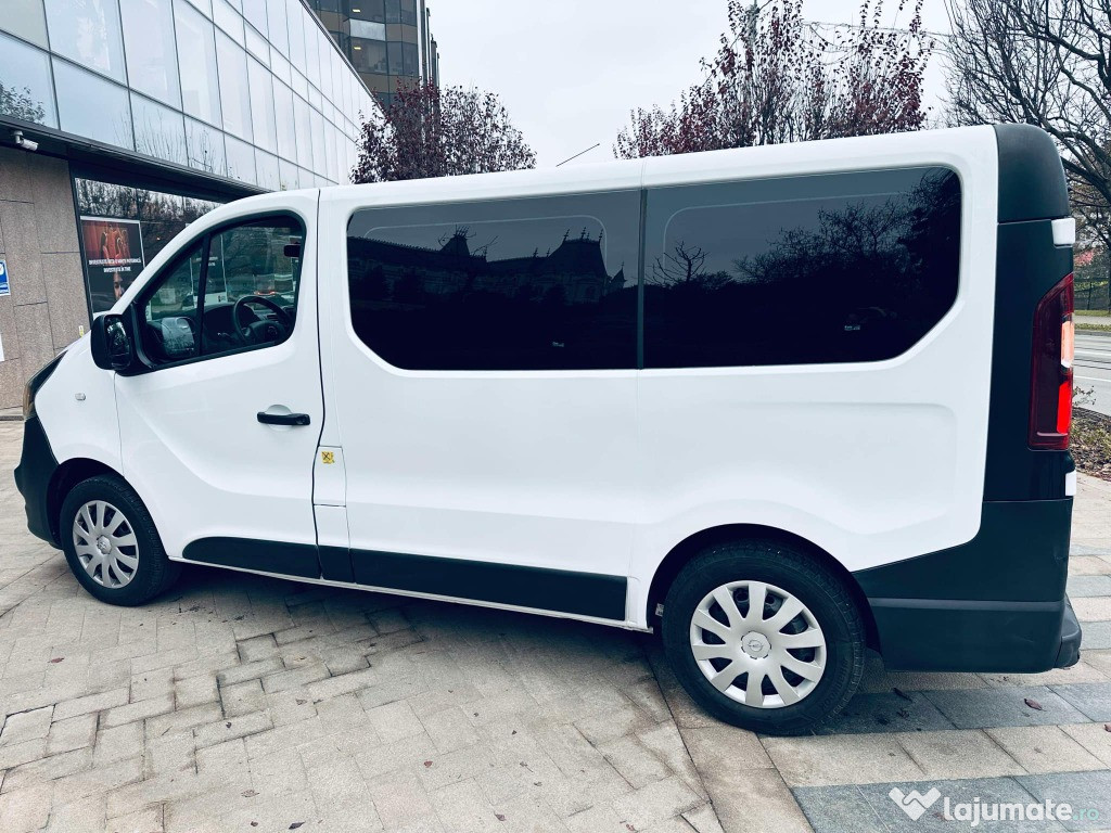 Opel Vivaro 2016 Diesel 8+1 Locuri - A/C Pilot Senz Park Revizie