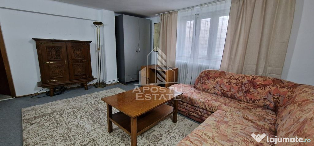 Apartament cu o camera , Complex , centrala proprie , parter