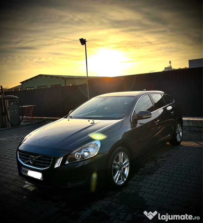 Volvo V60 2012 D3 automat