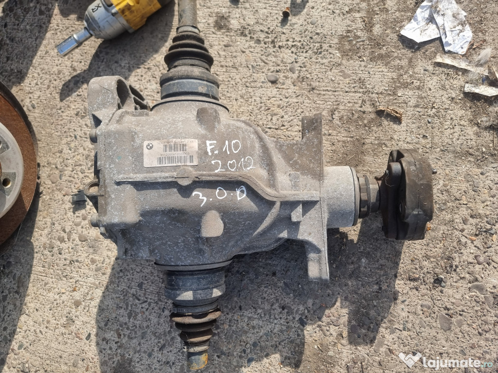 Suport stanga spate aripa Skoda Octavia 3