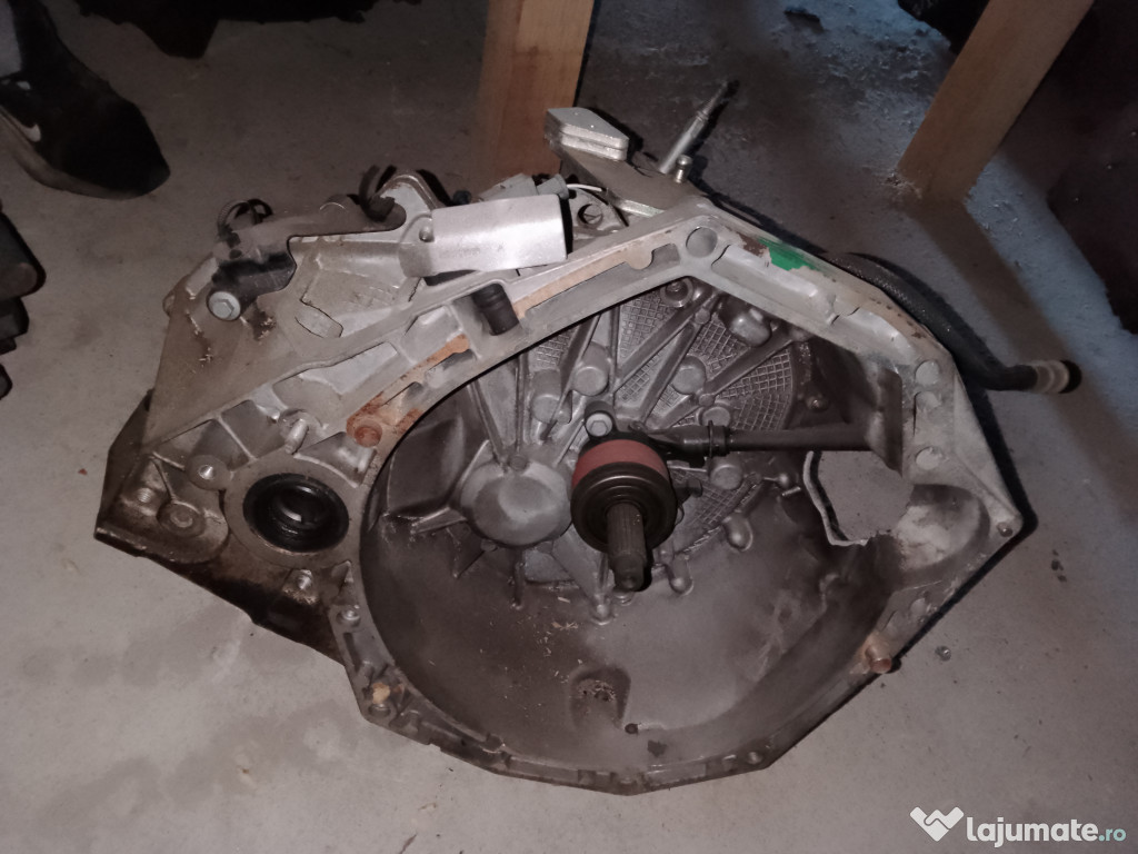 Debitmetru aer Volkswagen Passat B7 2.0