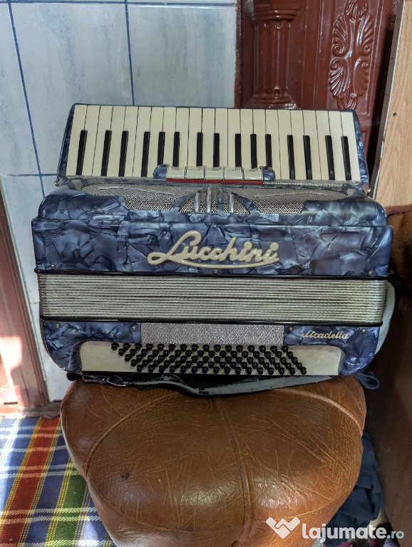 Acordeon Luccini Stradella