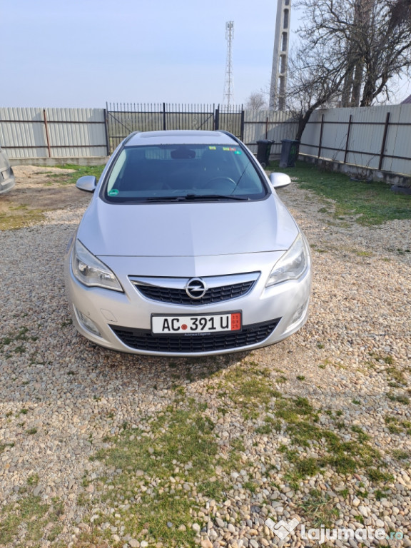 Vând Opel Astra j 1.7 diesel