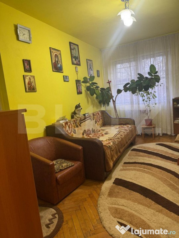 Apartament ,trei camere,zona Gojdu