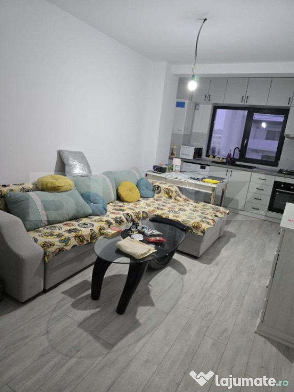 Apartament modern cu 3 camere, open space, etaj, zona 1 Ford