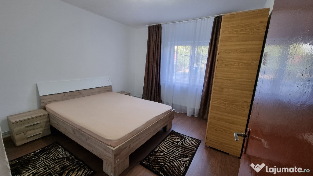 Inchiriez apartament cu 2 camere in zona Soarelui