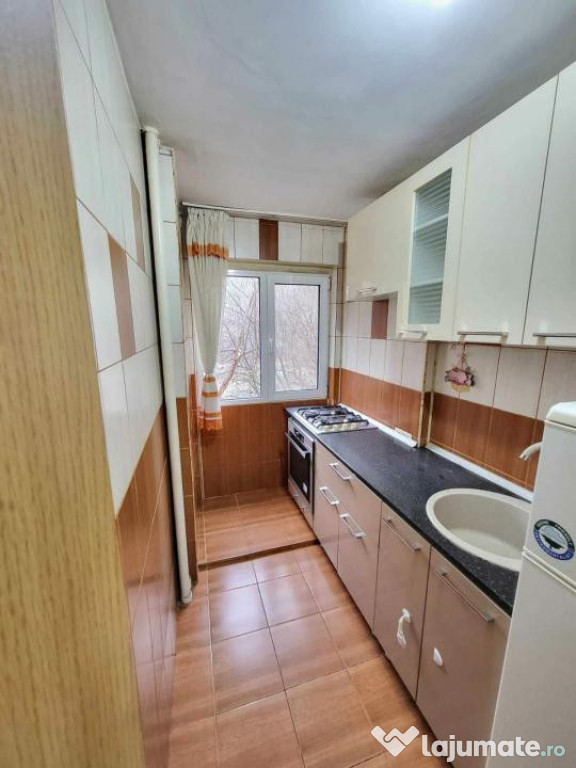 Apartament de 3 camere cf2-Brancoveanu-Huedin