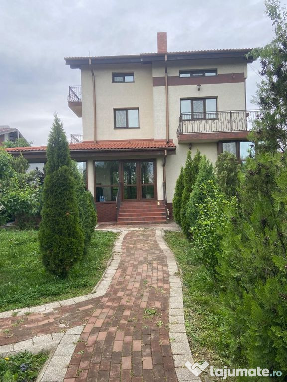 Vila de vis, eleganță și confort premium!