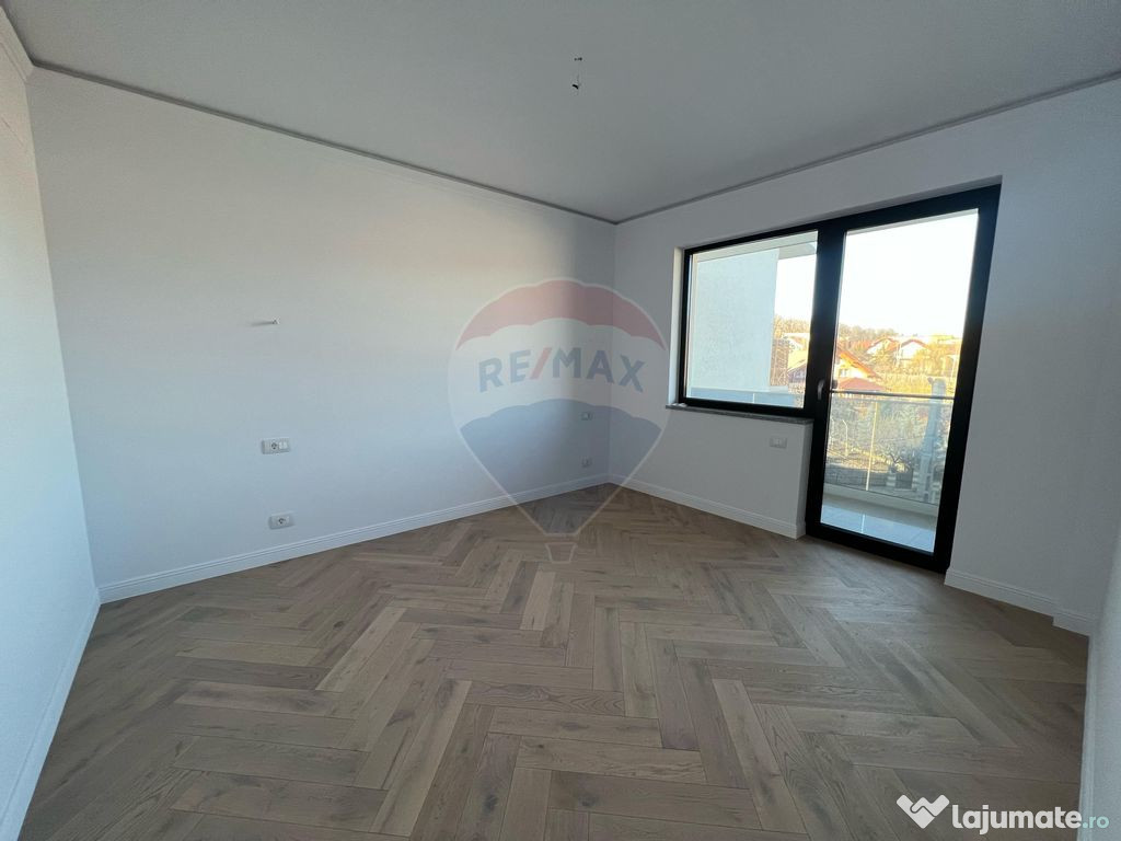 Apartament nou, 3 camere, vânzare, ansamblu „La Pădur...