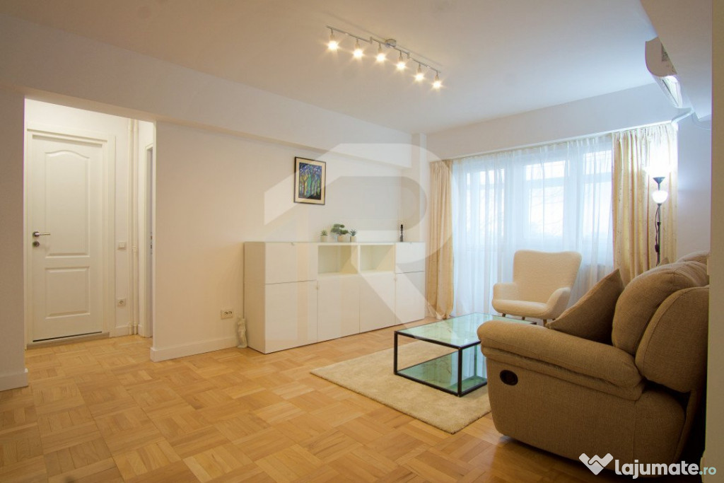 2 camere mobilat si utilat lux, renovat 2025, vedere spate,