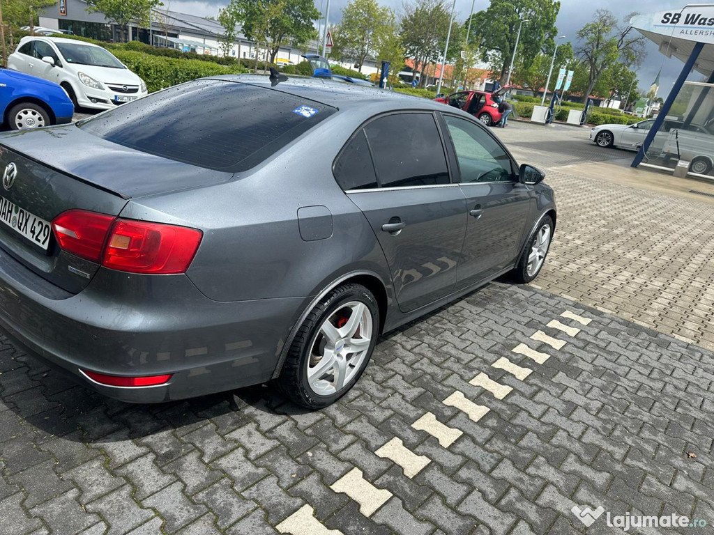 WV jetta în stare foarte bunà