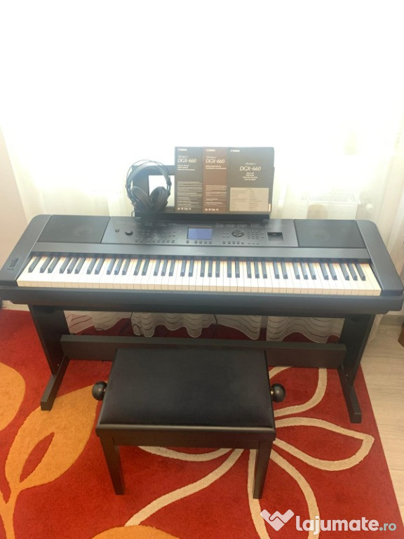 Excelent Pachet- Pianina YAMAHA DGX 660+casti+scaun- NOU