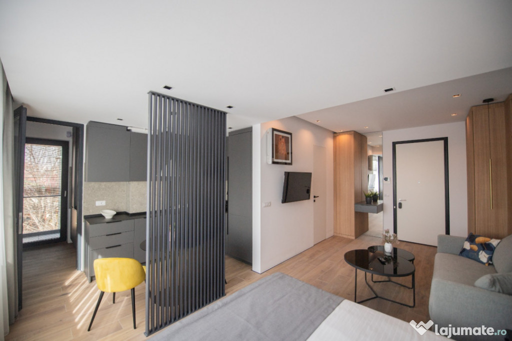 Studio de lux ultramodern centrul Constanței termen lung