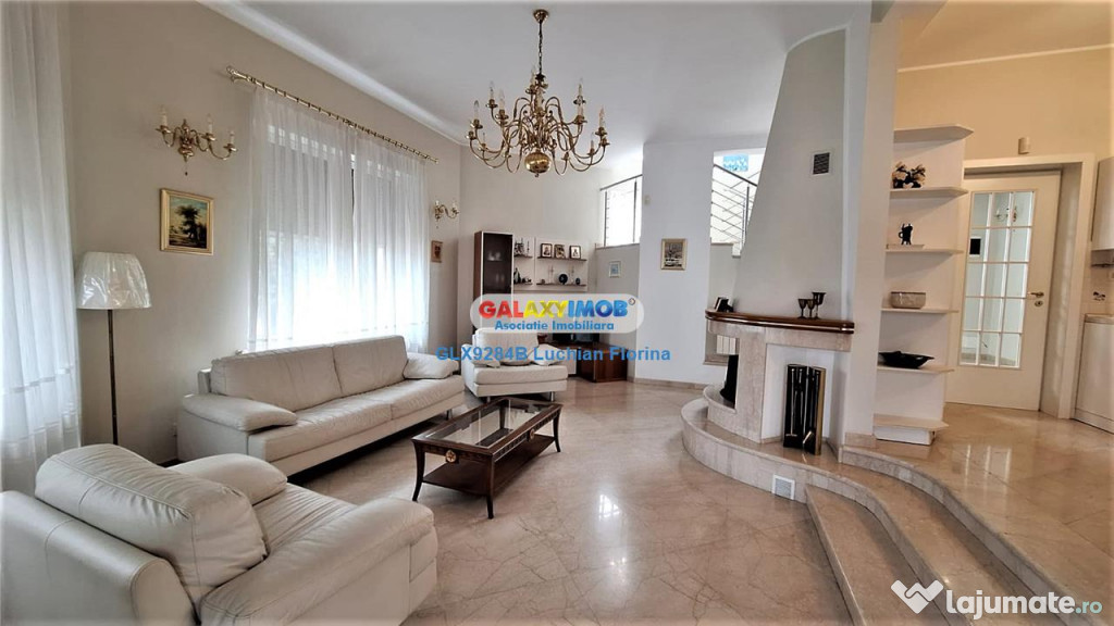 Vila de in Domnesti, piscina si curte generoasa