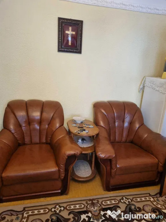 Apartament cu 2 camere etaj 1 - Zona Zamca