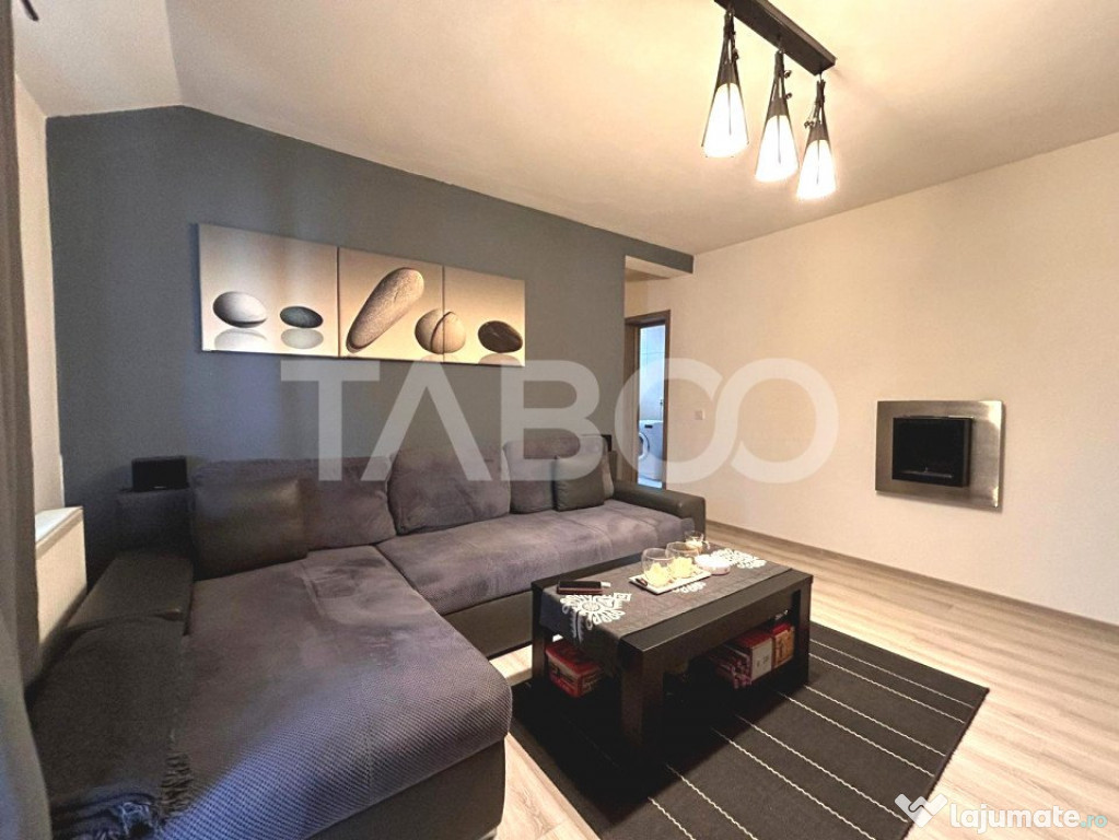 Apartament de vanzare cu 2 camere balcon loc de parcare zona