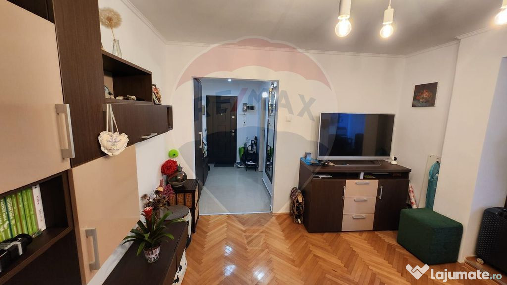 Apartament cu 3 camere de închiriat în zona Manastur