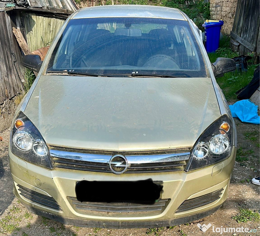 Dezmembrez Opel Astra H