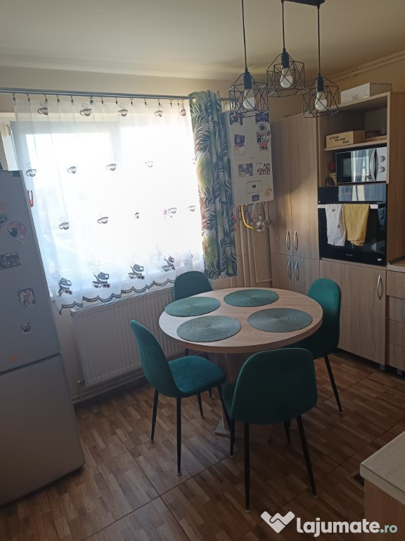 Apartament 3 camere