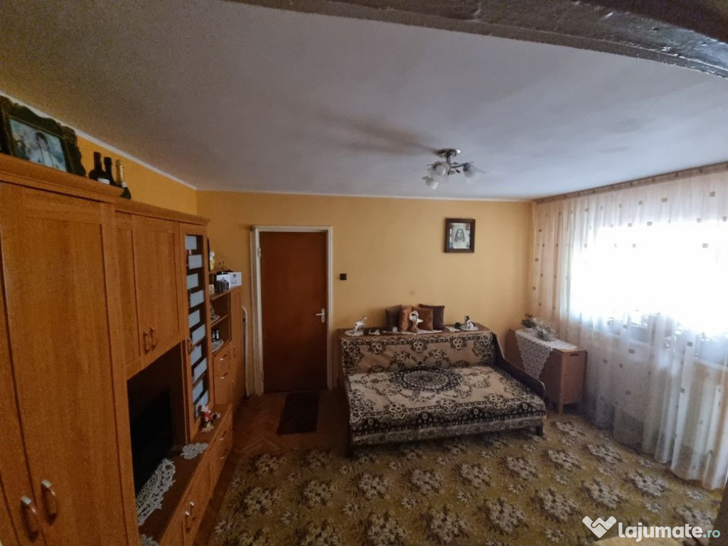 Apartament 2 camere zona Central