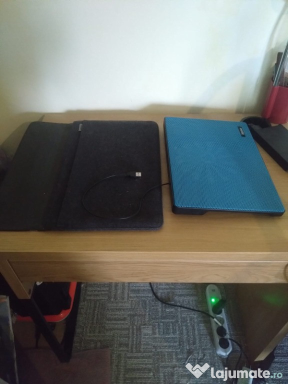 Laptop HP Pavilion 15 – Ryzen 5, 8GB RAM, SSD, cu husă + cooler Hama