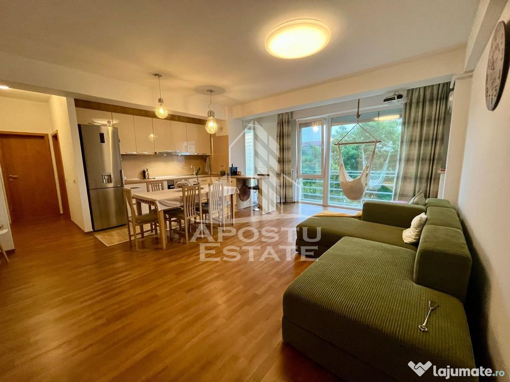 Apartament 3 camere,loc de parcare,zona Lipovei