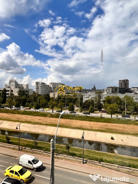 Doua camere Podu Ros,intersectia mare