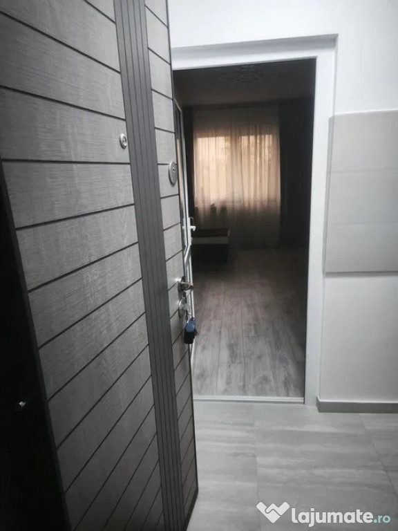Garsoniera de vanzare Constanta zona CET