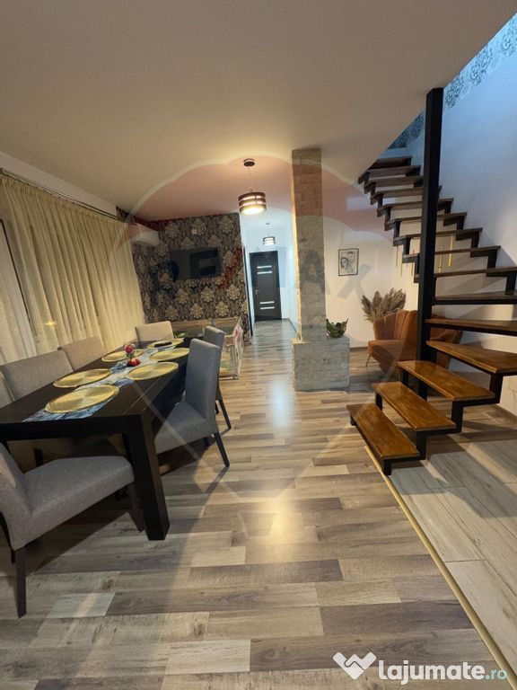 Apartament cu 4 camere de vânzare în zona Ultra Centrala