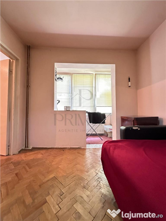 Dacia - 2 Camere - Etaj 1 - Bloc izolat - Centrala proprie -