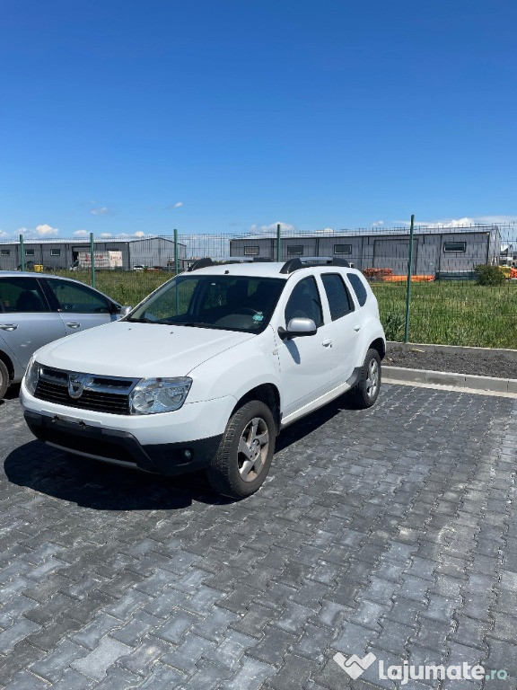 Dacia Duster 1.6 Laureate 4x2 | Benzină + GPL