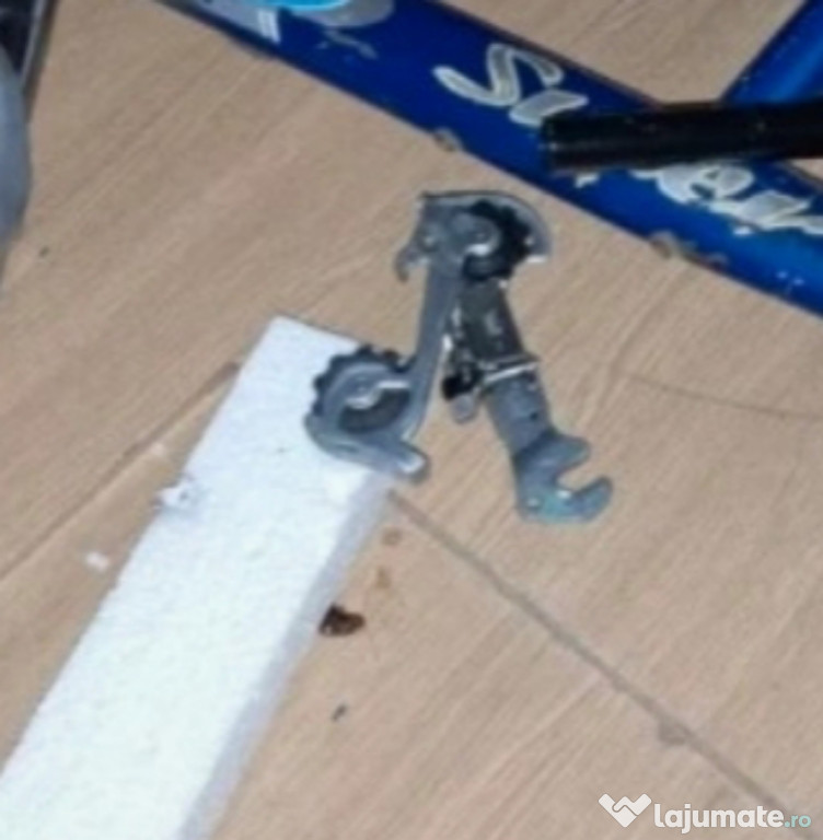 Schimbător pinioane Shimano